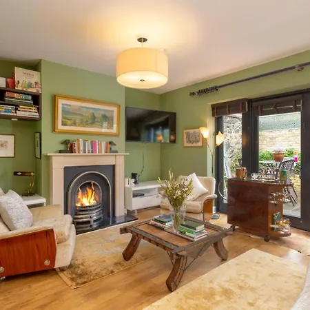 2 Bedroom Townhouse & Sunny Garden * Dublin