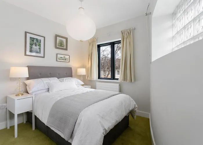 2 Bedroom Maisonette Townhouse, Merrion Square * Δουβλίνο