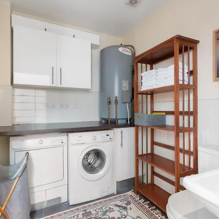 2 Bedroom Maisonette Townhouse, Merrion Square Апартаменты